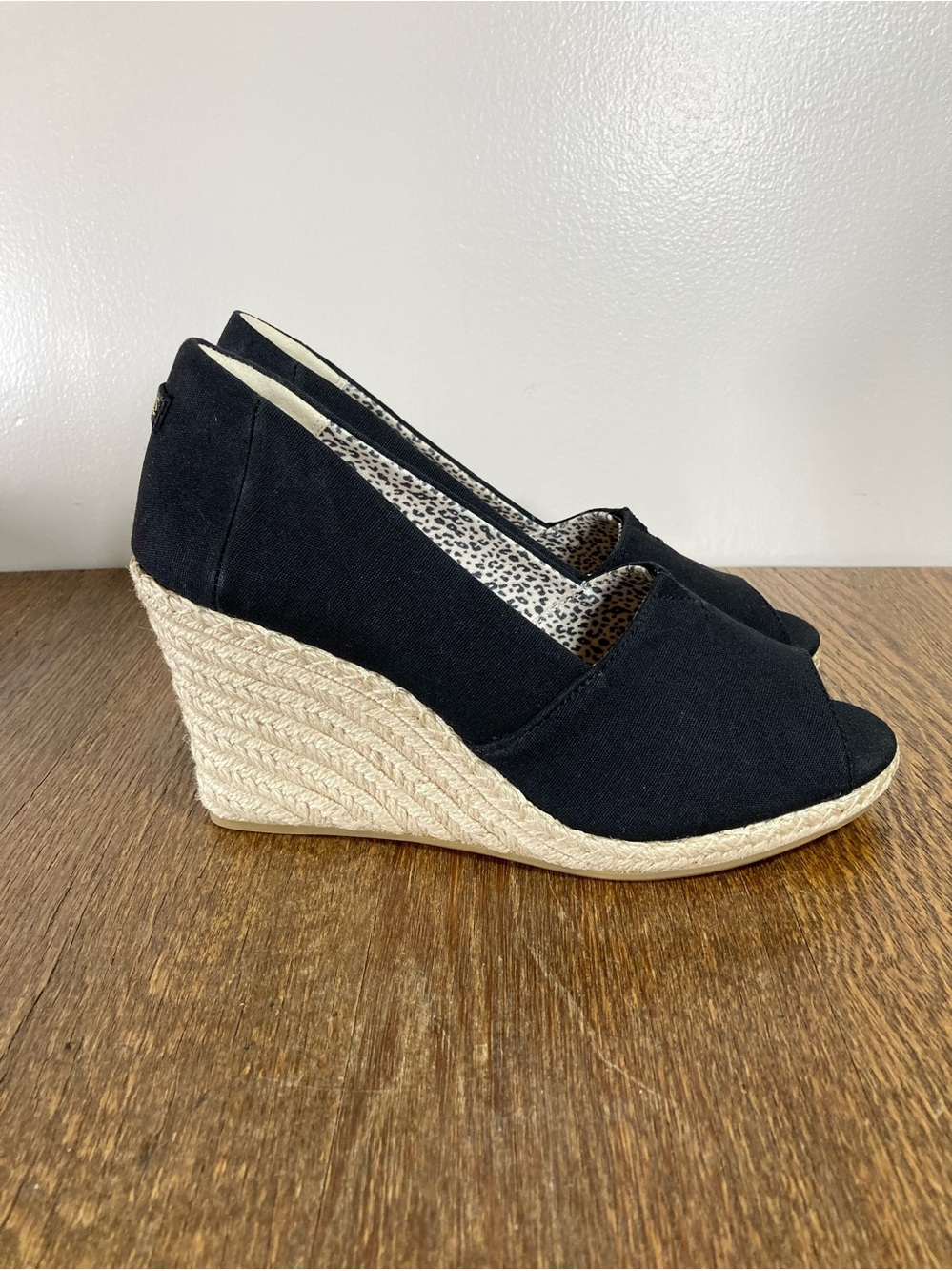 Toms Michelle Espadrille Peep Toe Wedge Women’s Size 8.5 Black